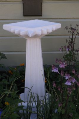 Art Deco Birdbath
I don't often work with angles and lines as I'm not truly comfortable with too much structure or symmetry - but I had this idea, and I played with lines and angles - and I think it would sit beautifully outside an Art Deco house that uses similar ideas. (SOLD)
